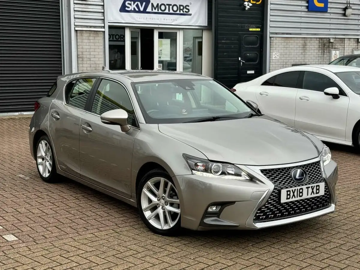 2018-lexus-ct-200h-18-se-plus-pack-big-6