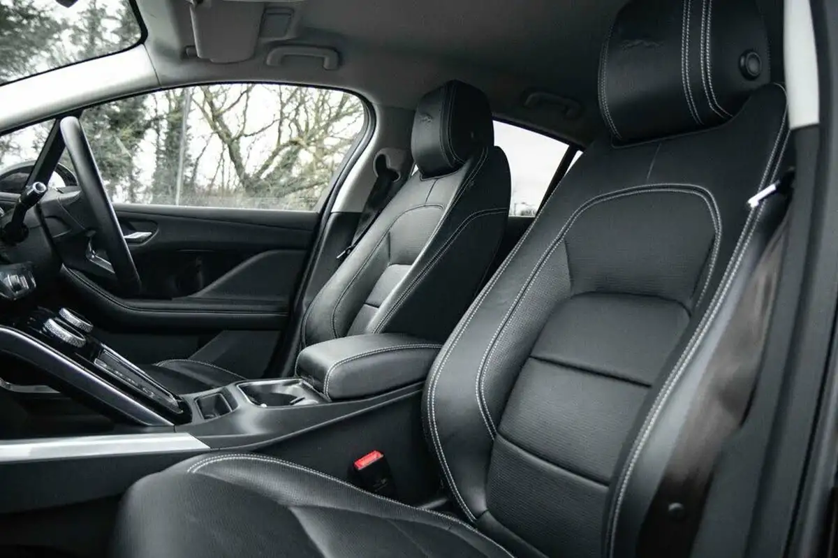 2021-jaguar-i-pace-ev400-hse-big-16