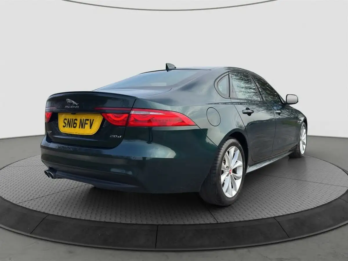 2016-jaguar-xf-20td-r-sport-180ps-auto-big-12