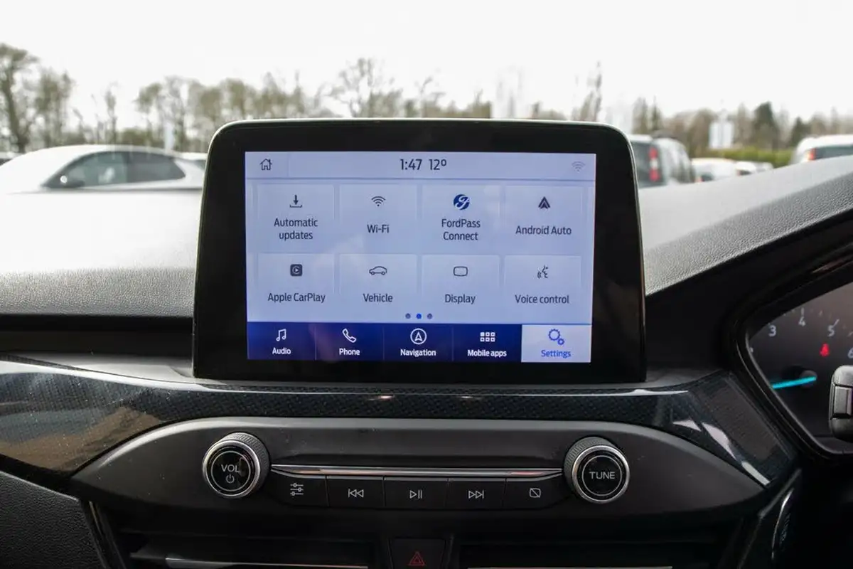2020-ford-focus-10t-st-line-edition-125ps-hybrid-mhev-hatchback-big-26