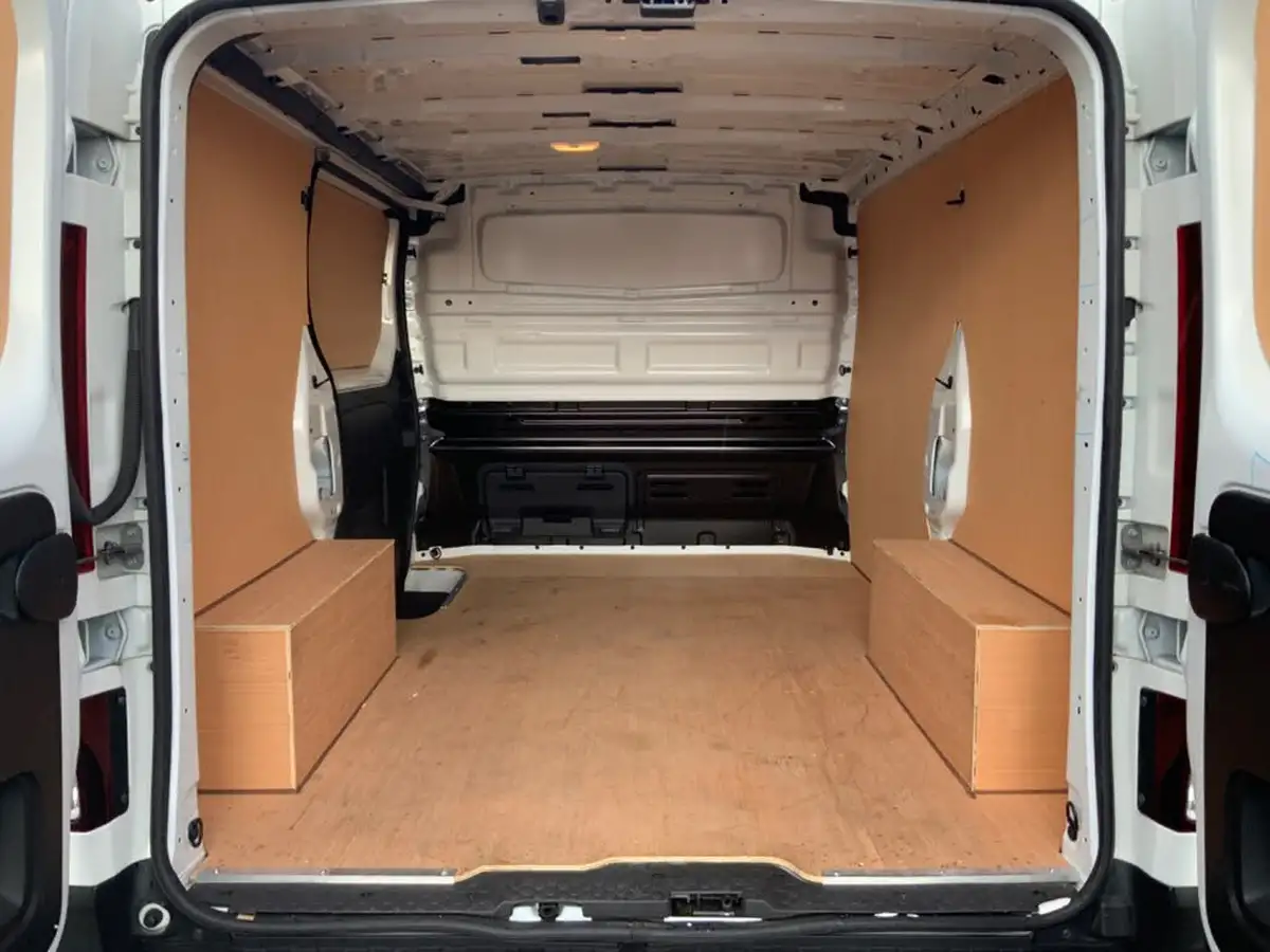 2021-renault-trafic-20dci-sl30-energy-120-business-panel-big-13