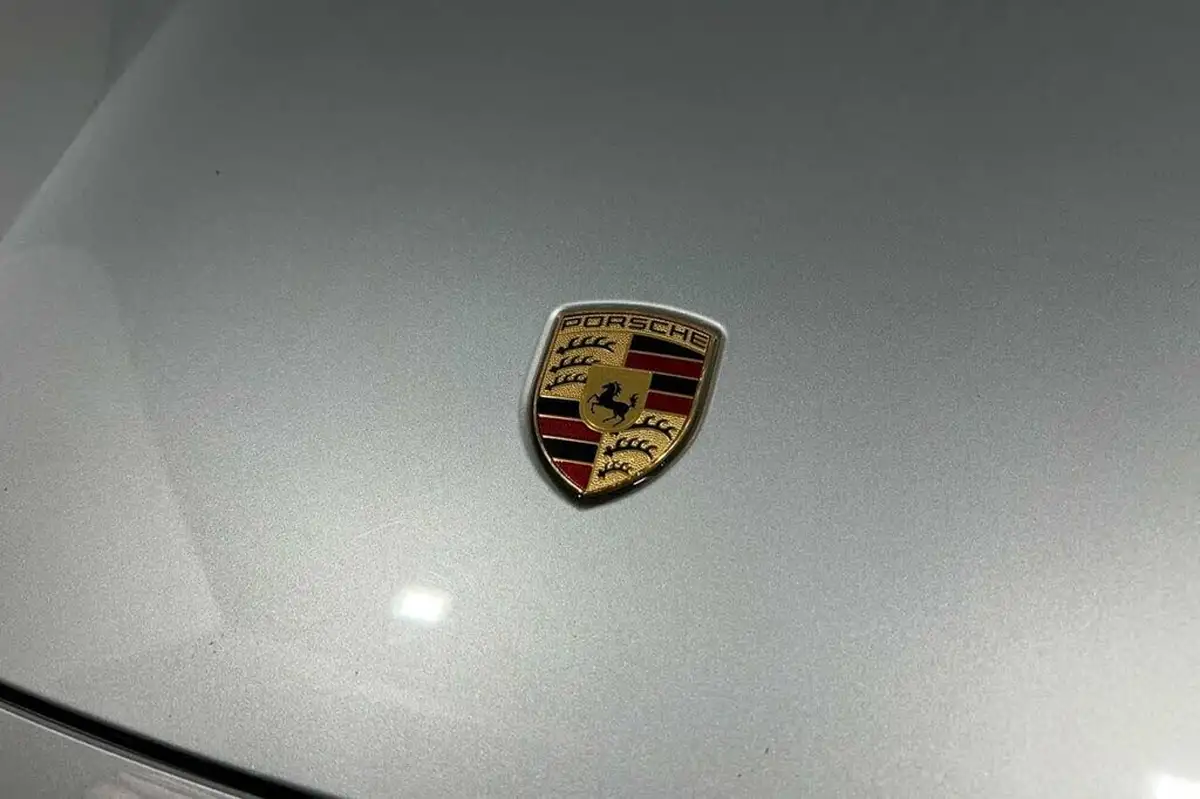 2021-porsche-taycan-e-4s-571ps-performance-battery-plus-big-15