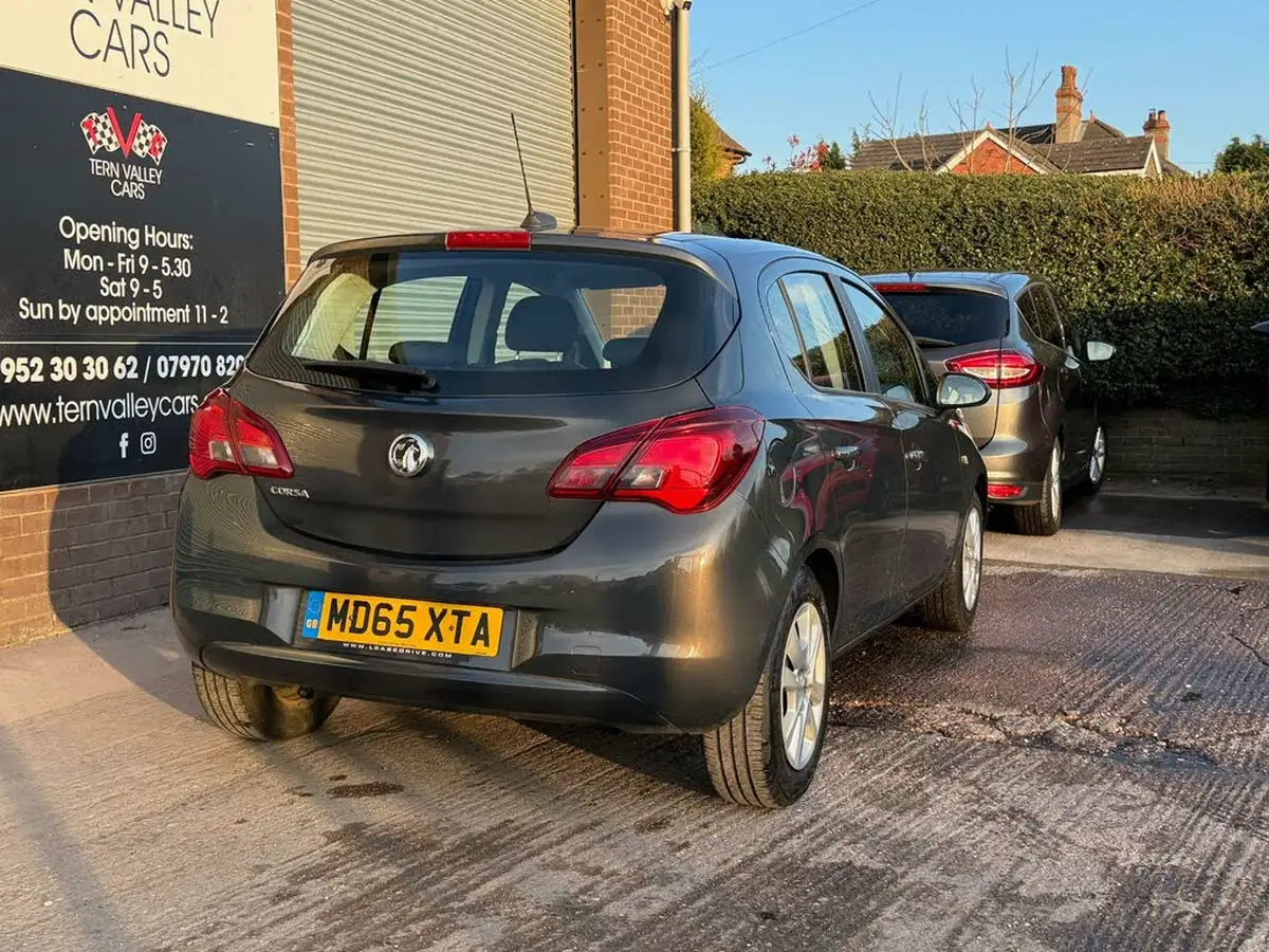 2015-vauxhall-corsa-12i-design-5d-big-49