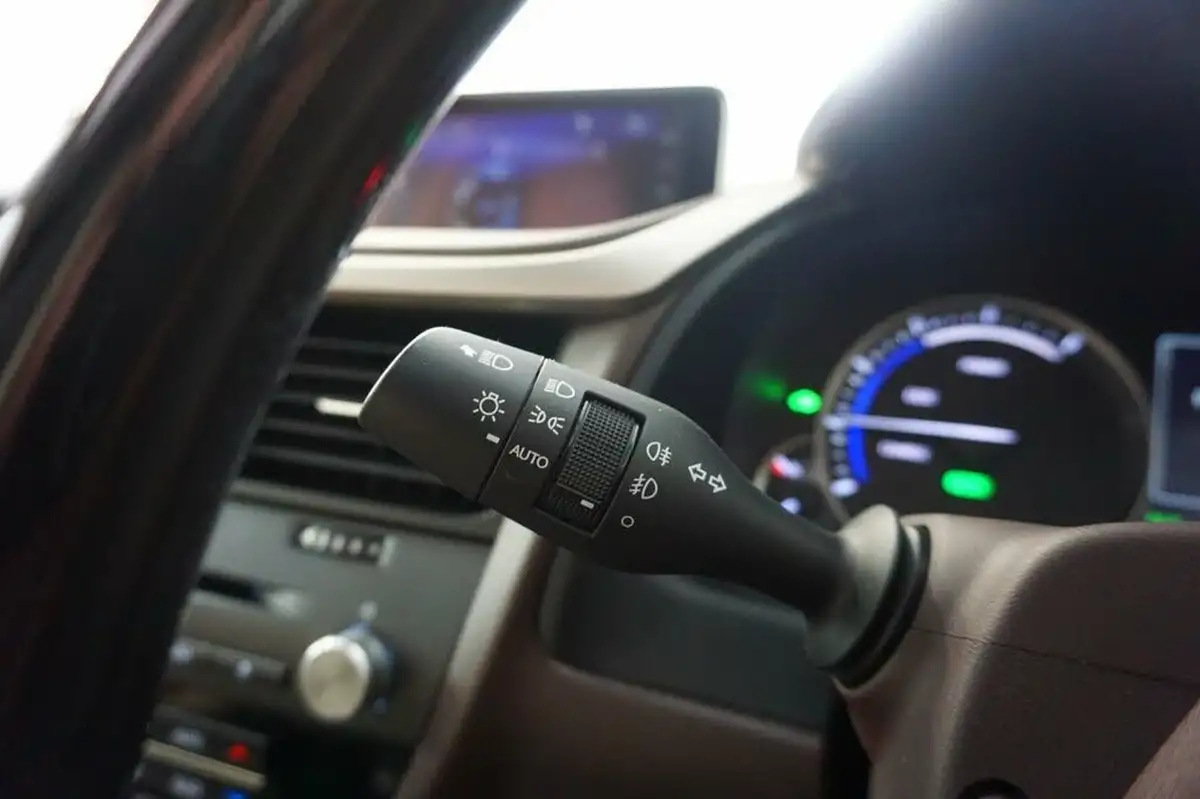 2019-lexus-rx-450h-35-takumi-big-45
