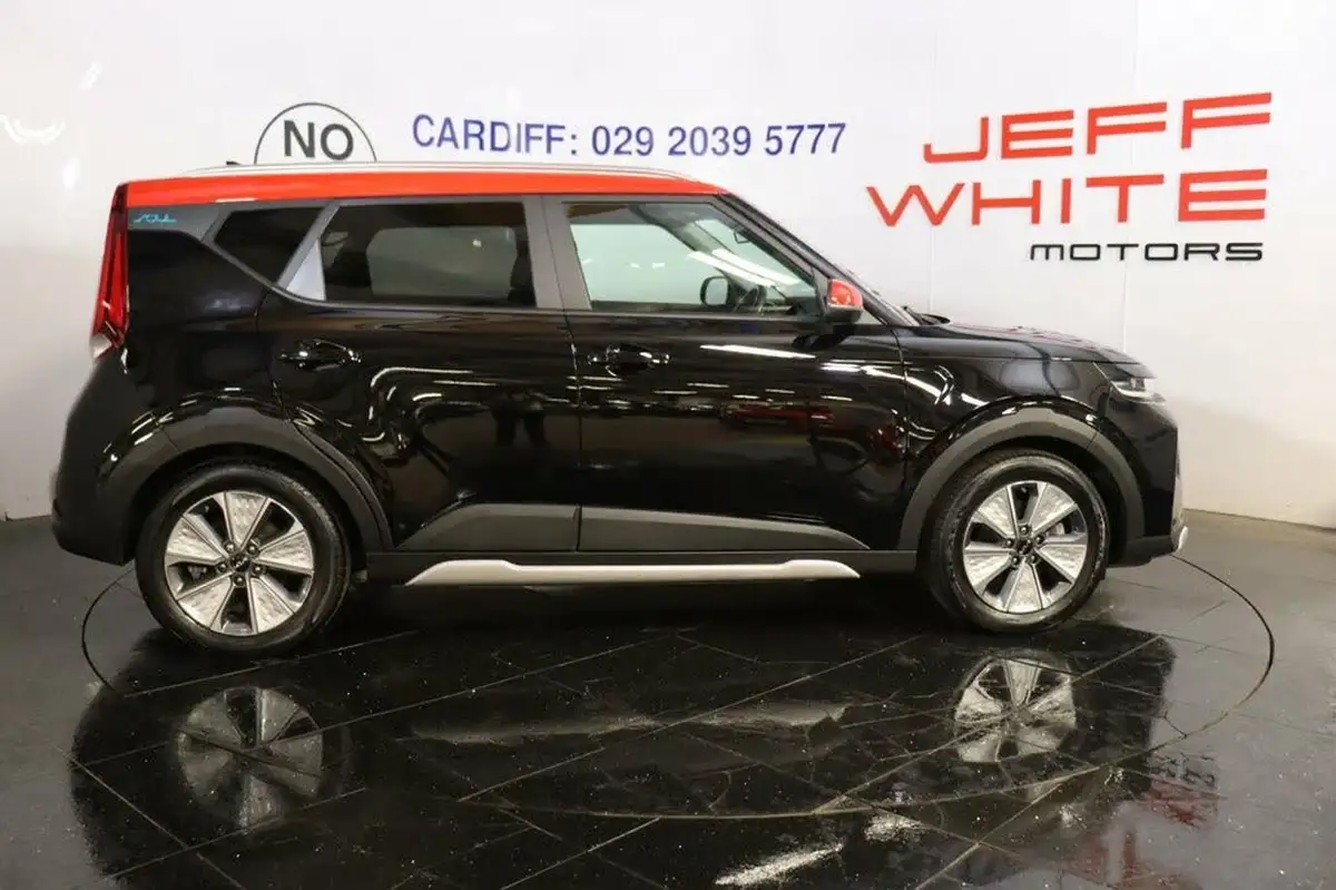 2022-kia-soul-ev-maxx-big-6
