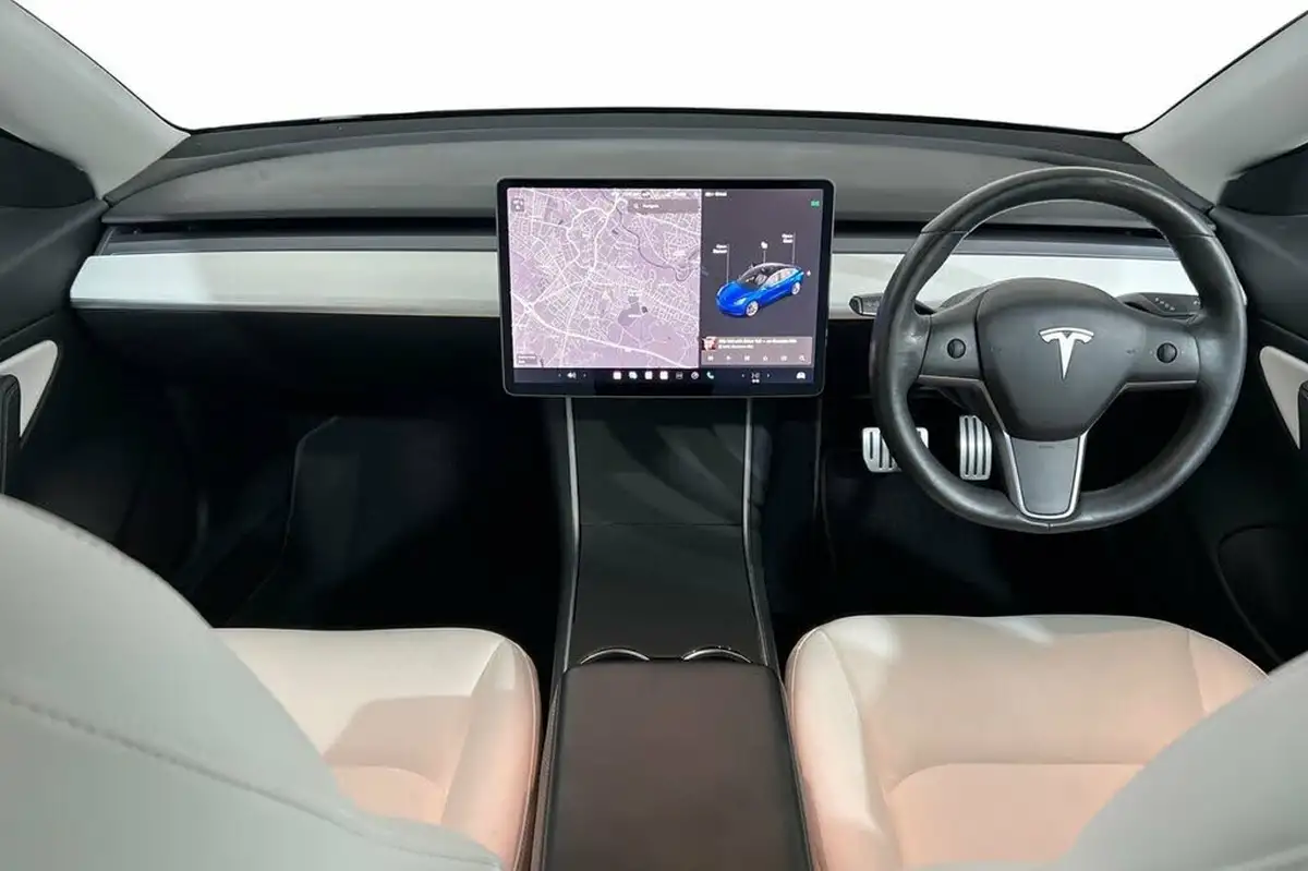 2019-tesla-model-3-e-4x4-performance-pack-big-11