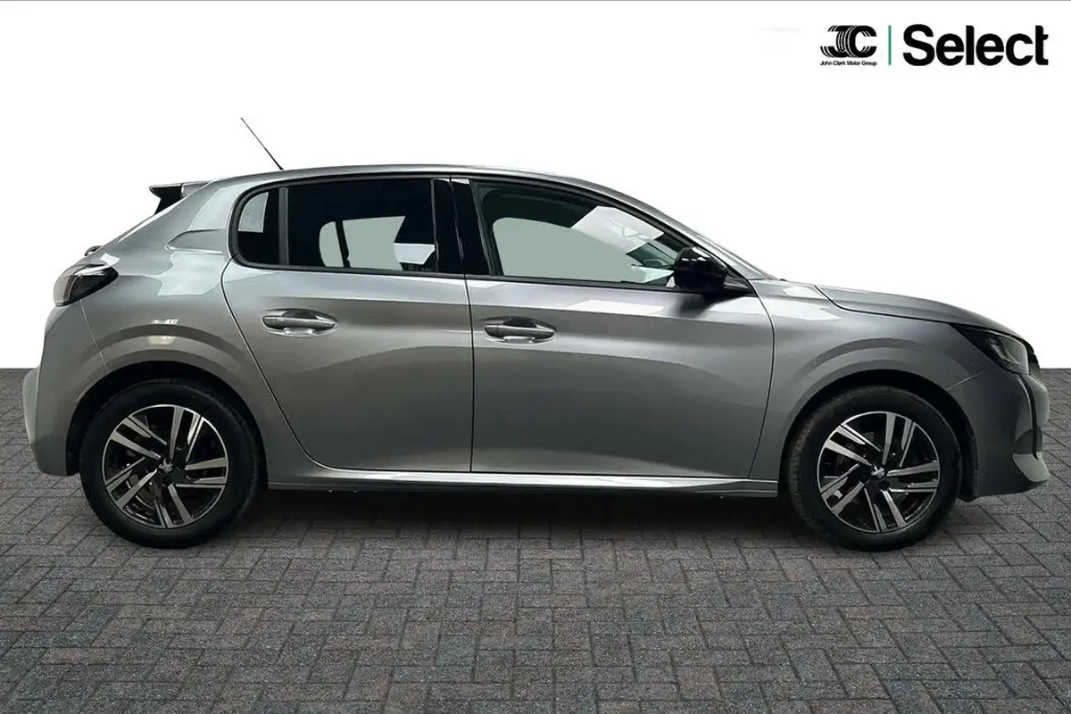 2022-peugeot-208-12-puretech-allure-premium-100ps-big-11