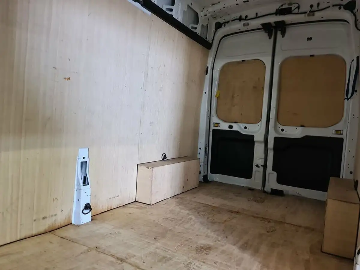 2022-ford-transit-20tdci-350-l3h2-leader-with-ac-chiller-big-15