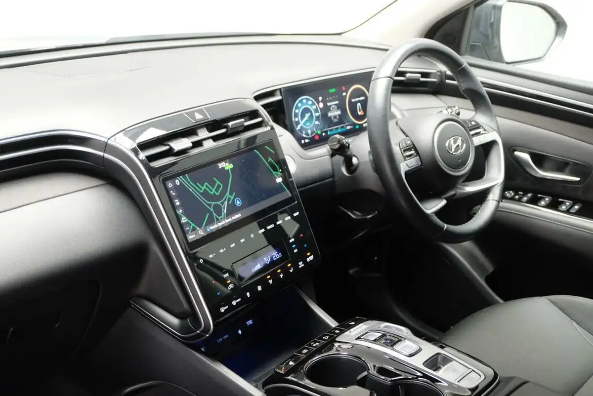 2024-hyundai-tucson-16-t-gdi-premium-230ps-hybrid-auto-big-11