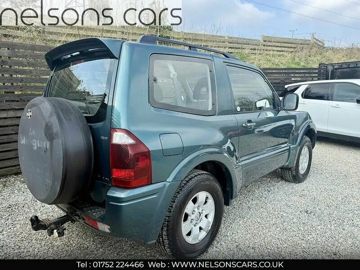 2004-mitsubishi-shogun-32td-equippe-swb-di-d-big-3