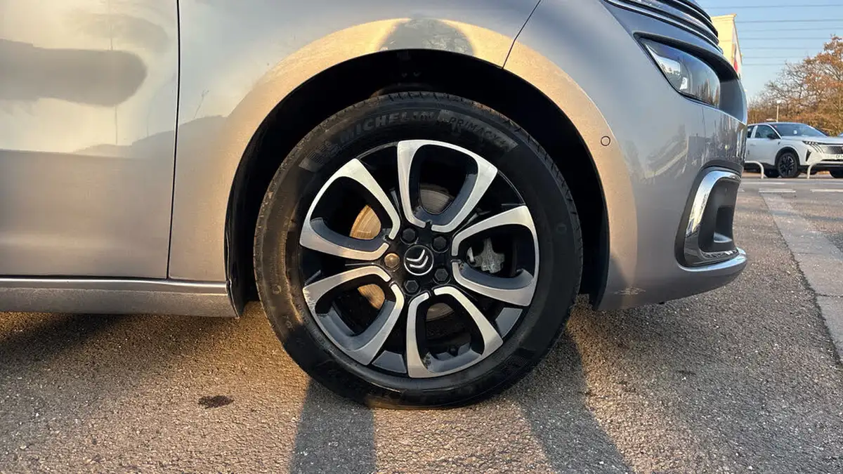 2019-citroen-grand-c4-spacetourer-12-puretech-flair-plus-eat8-big-16