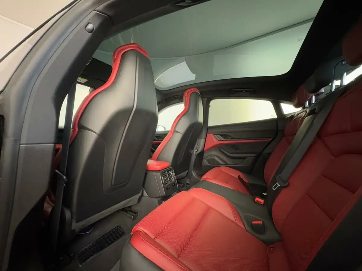 2021-porsche-taycan-e-4s-571ps-performance-battery-plus-big-16