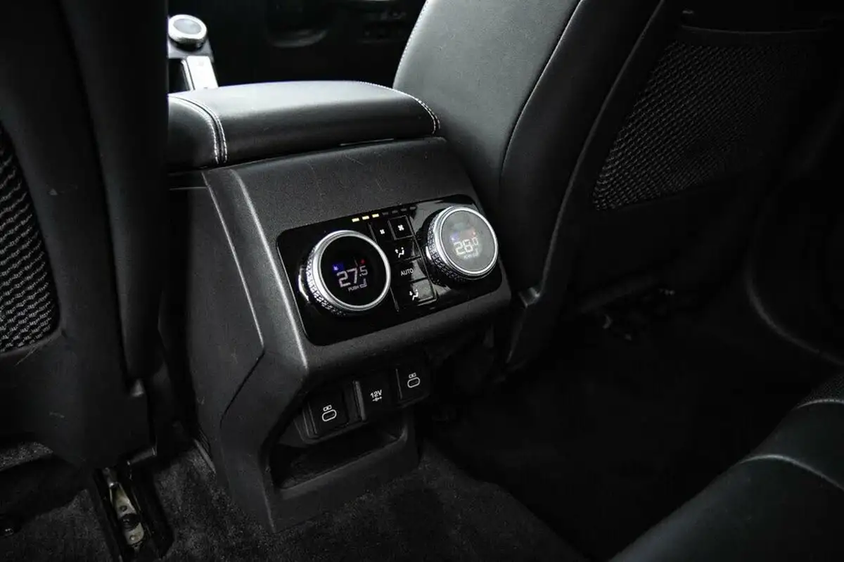 2021-jaguar-i-pace-ev400-hse-black-big-22