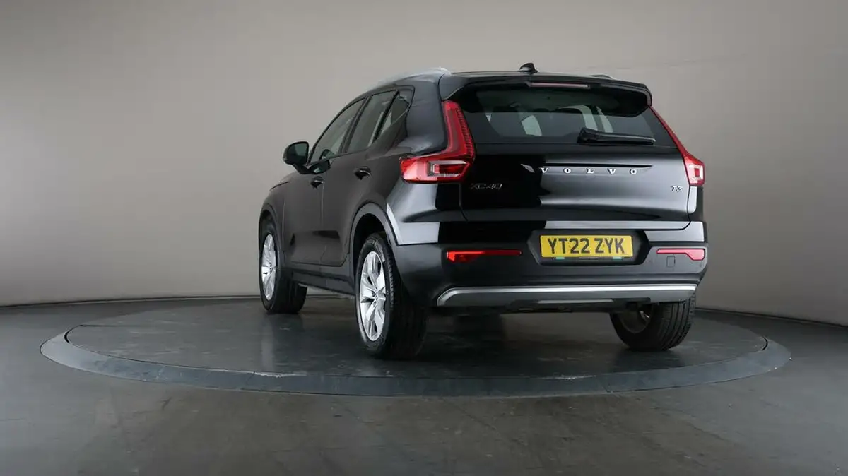 2022-volvo-xc40-15-t3-momentum-big-54