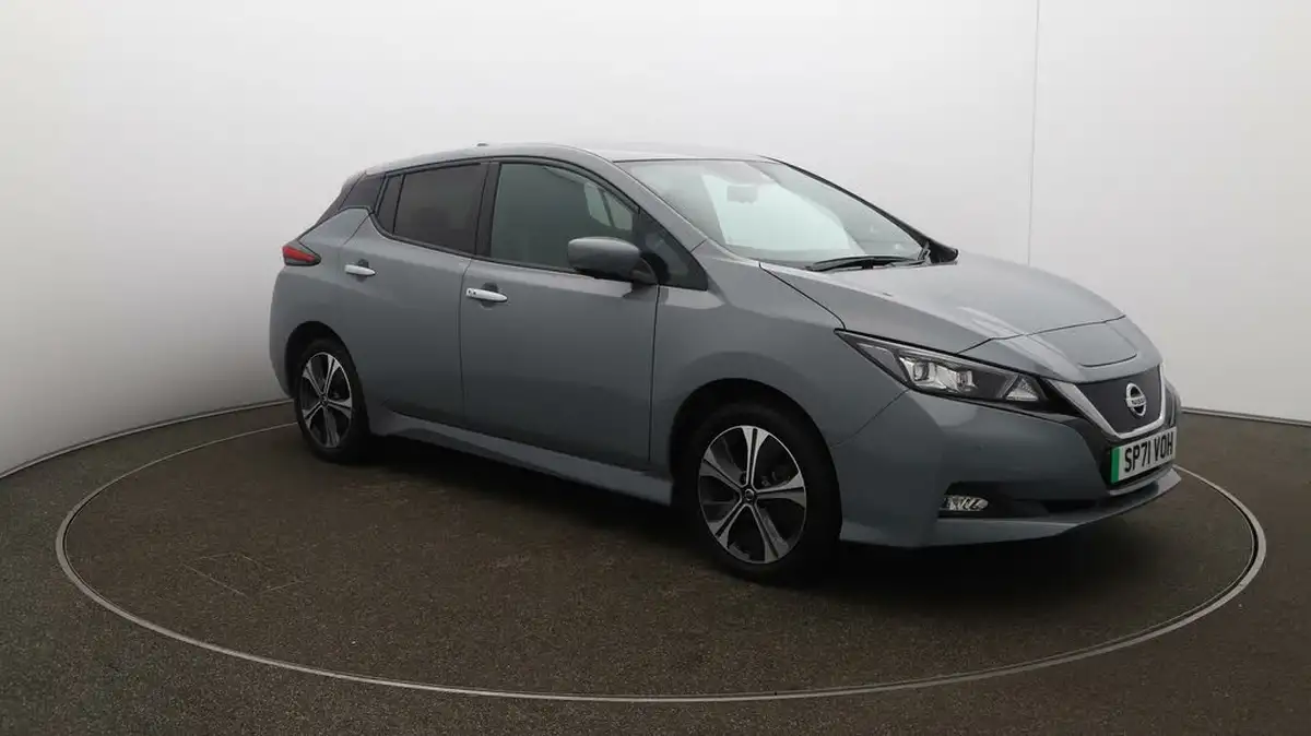 2021-nissan-leaf-e-e-tekna-big-1