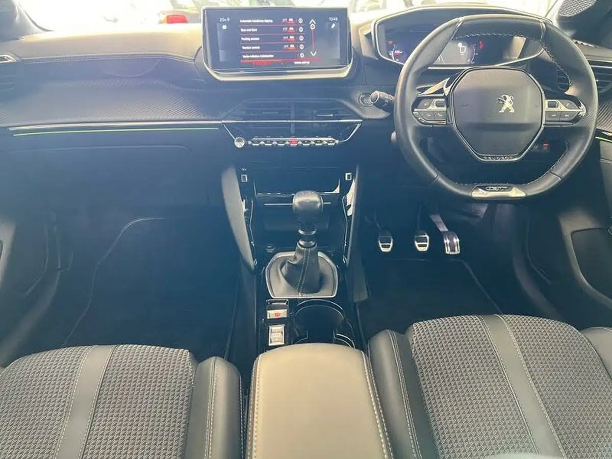 2022-peugeot-208-15-bluehdi-gt-100bhp-big-11
