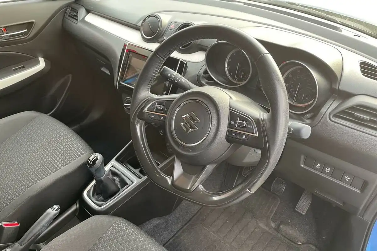 2021-suzuki-swift-12-dualjet-sz-l-big-7