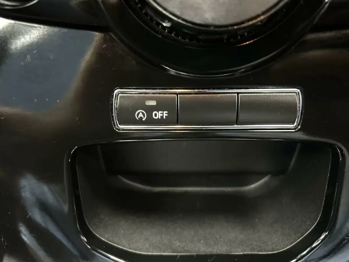 2014-ford-fiesta-10-zetec-100ps-ecoboost-ss-5d-big-37