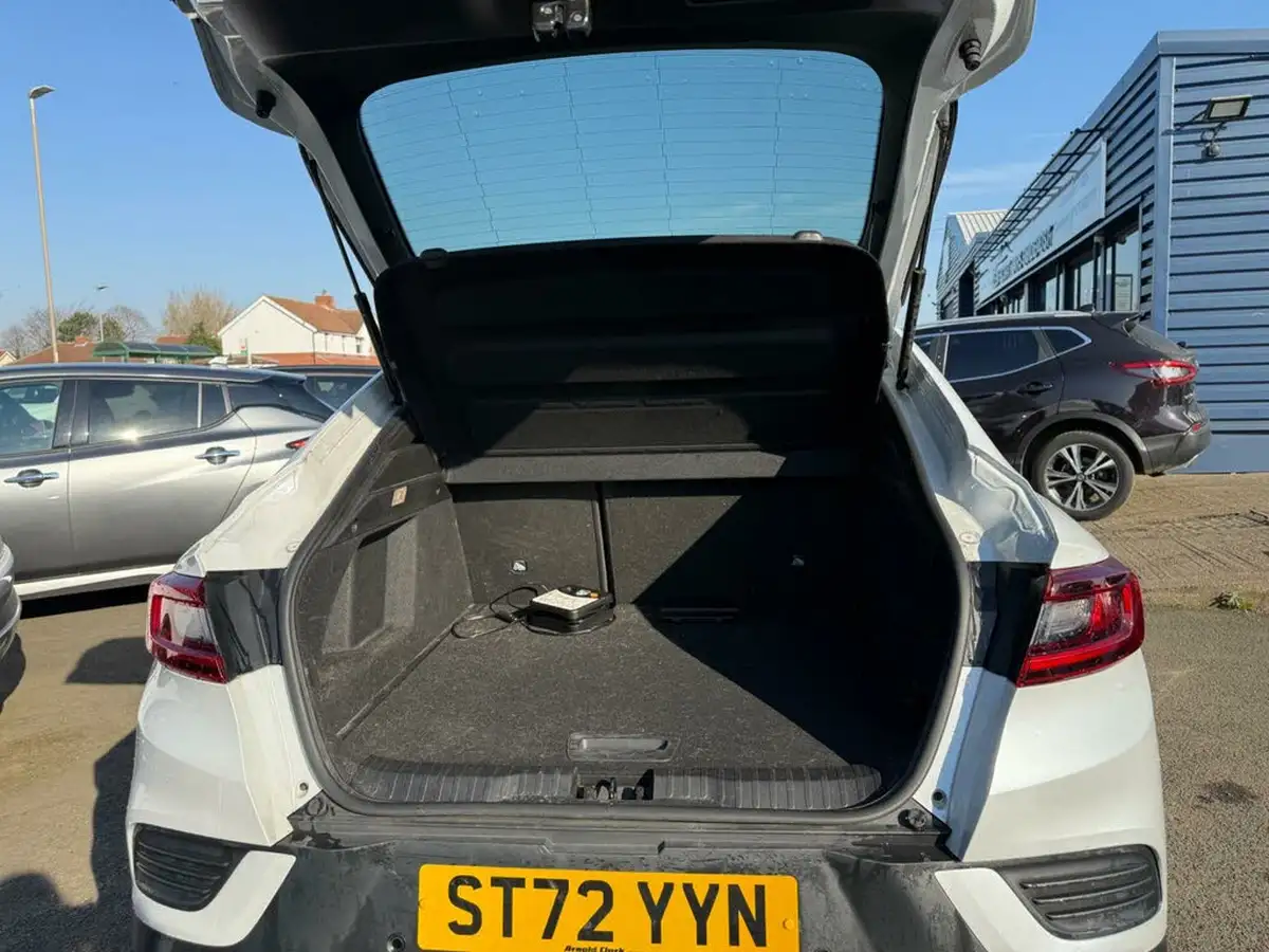 2023-renault-arkana-16-e-tech-engineered-big-6