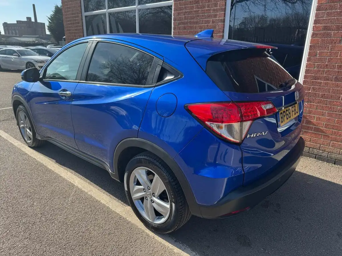 2019-honda-hr-v-15-i-vtec-se-cvt-big-6