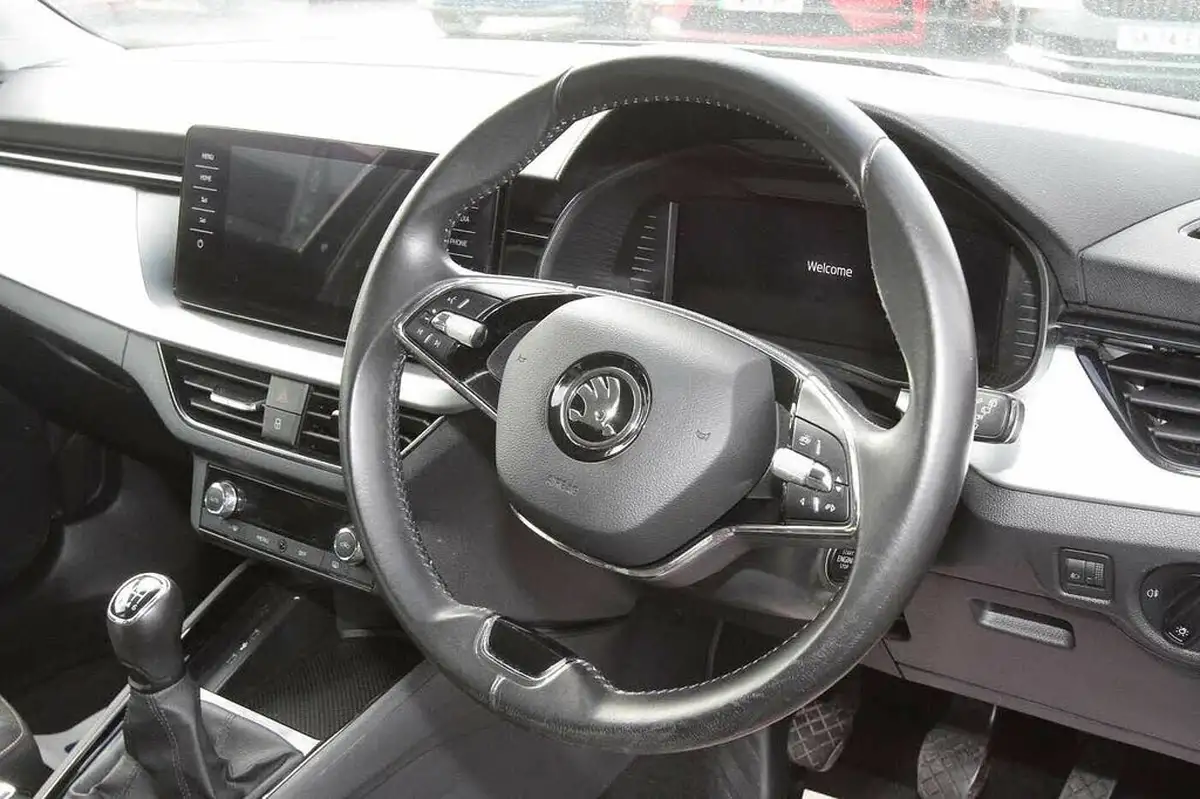 2021-skoda-kamiq-10-tsi-se-l-109ps-big-5
