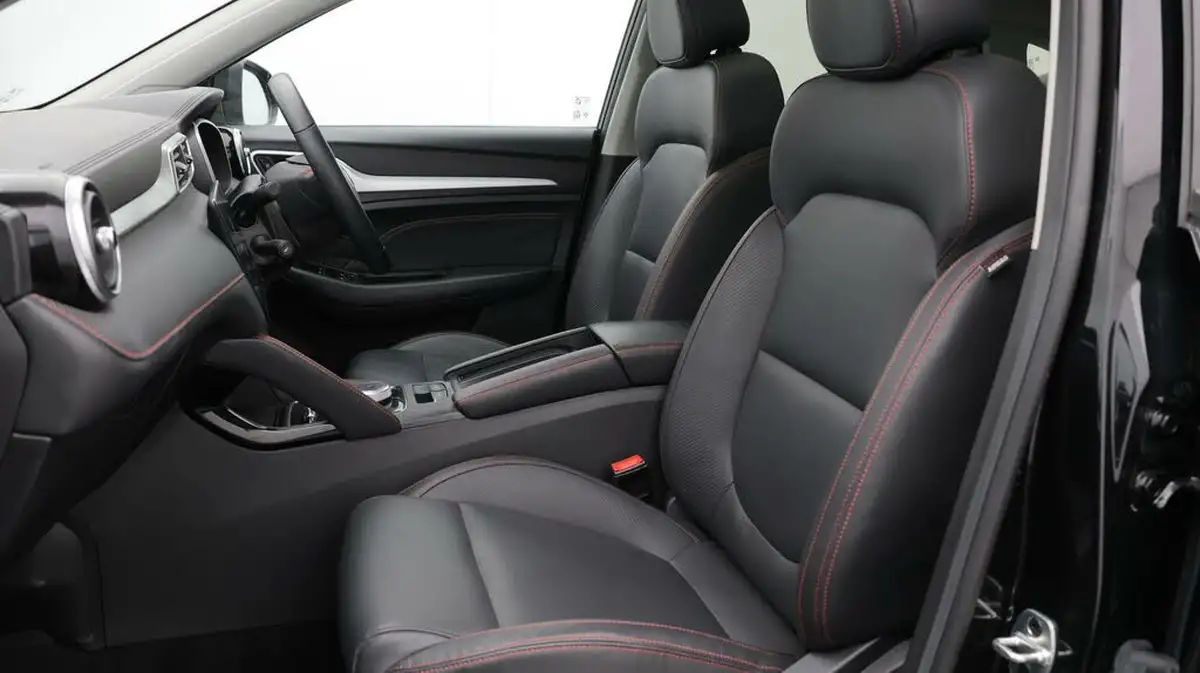 2023-mg-zs-suv-e-trophy-ev-156ps-long-range-big-14