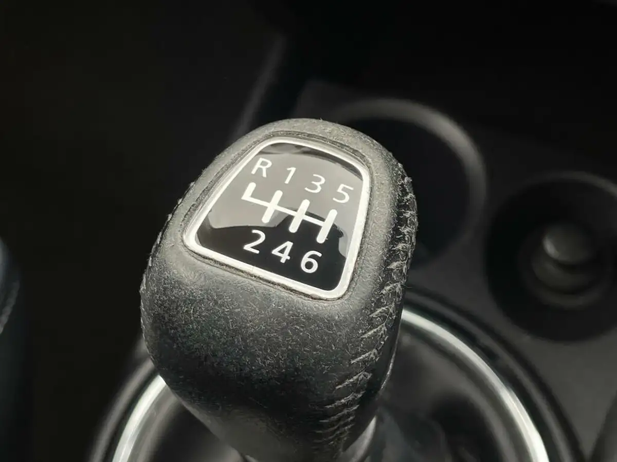2015-mitsubishi-asx-18td-4-big-63