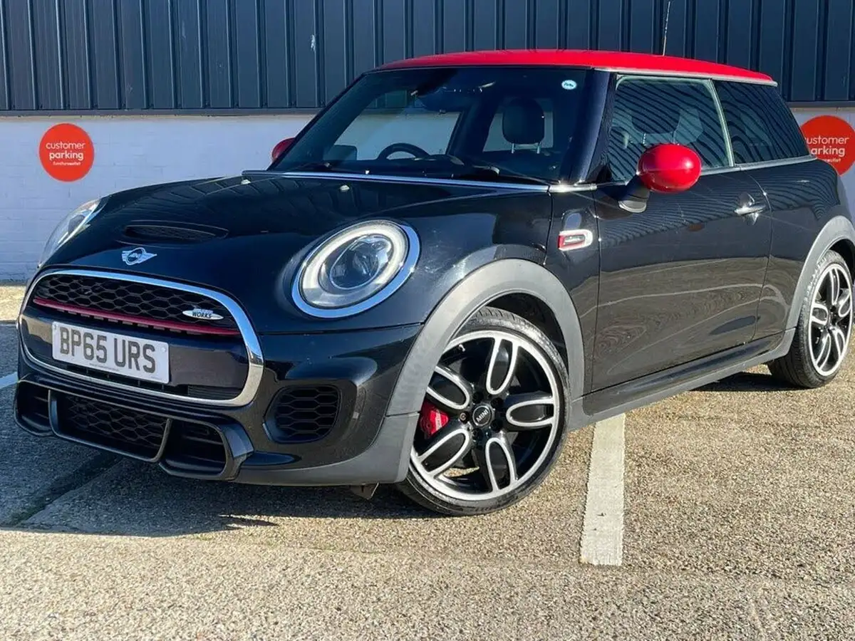 2016-mini-cooper-20-cooper-jcw-big-77