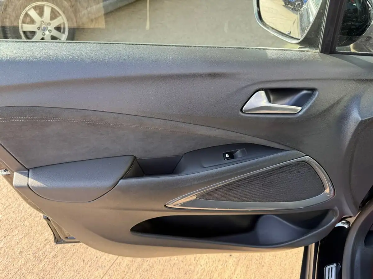 2024-vauxhall-crossland-12-ultimate-130ps-auto-big-64