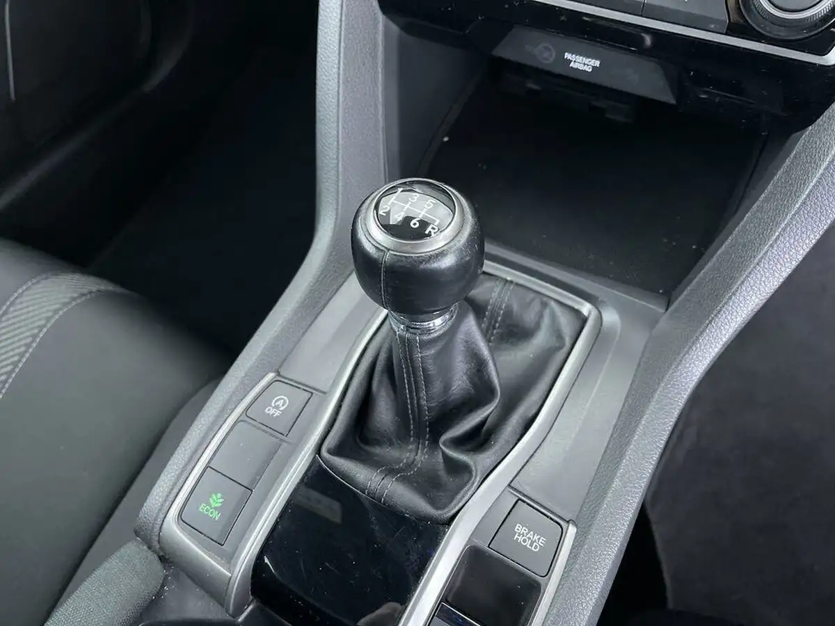 2019-honda-civic-10-vtec-turbo-sr-hatchback-5d-big-46