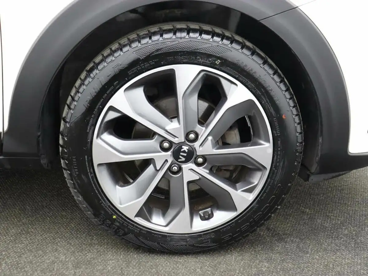 2019-kia-stonic-10-t-gdi-2-big-8