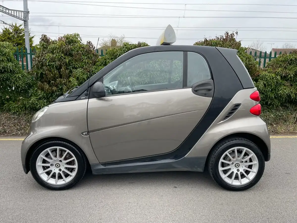 2009-smart-fortwo-10-passion-71bhp-coupe-big-12