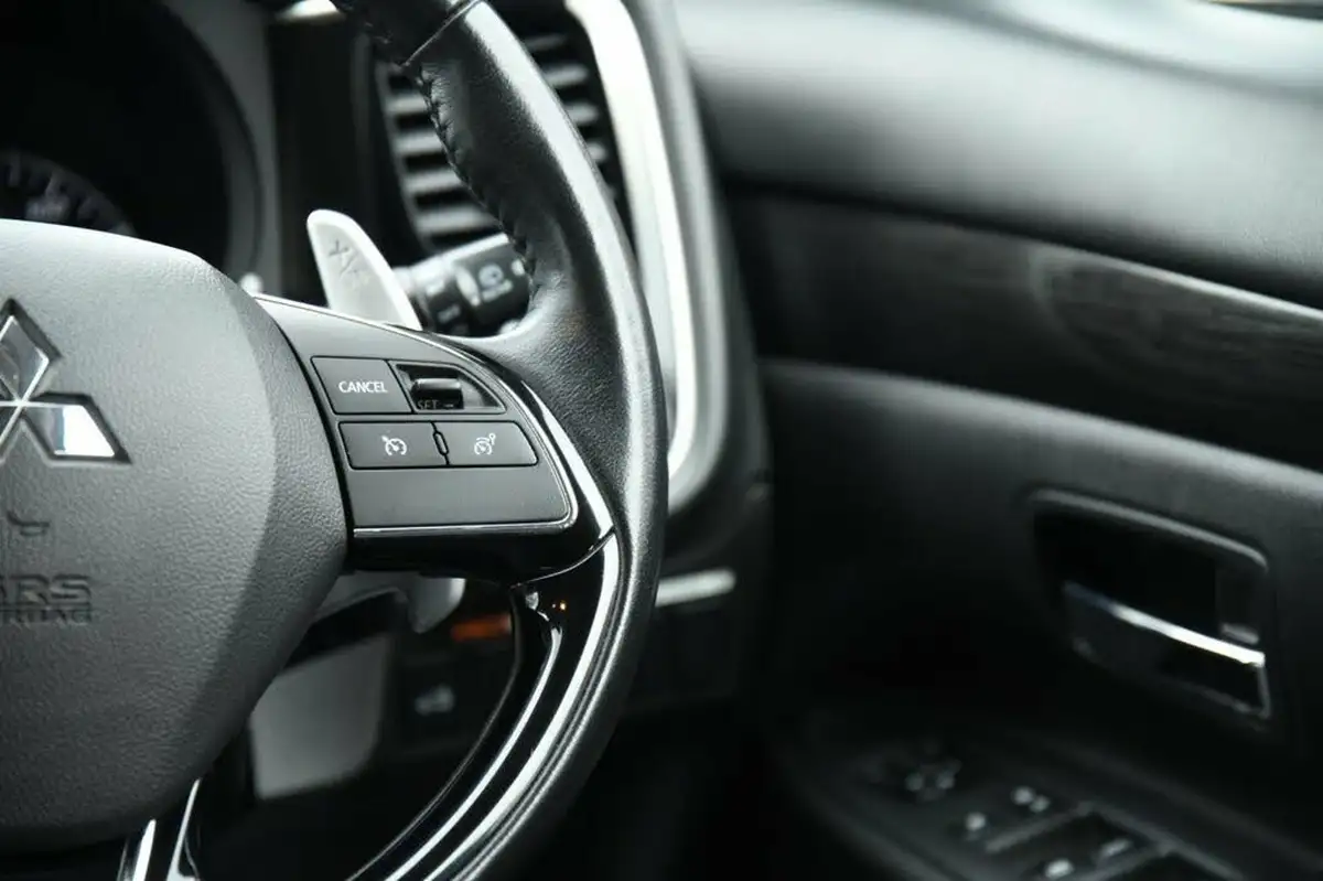 2017-mitsubishi-outlander-22di-d-4-auto-big-34
