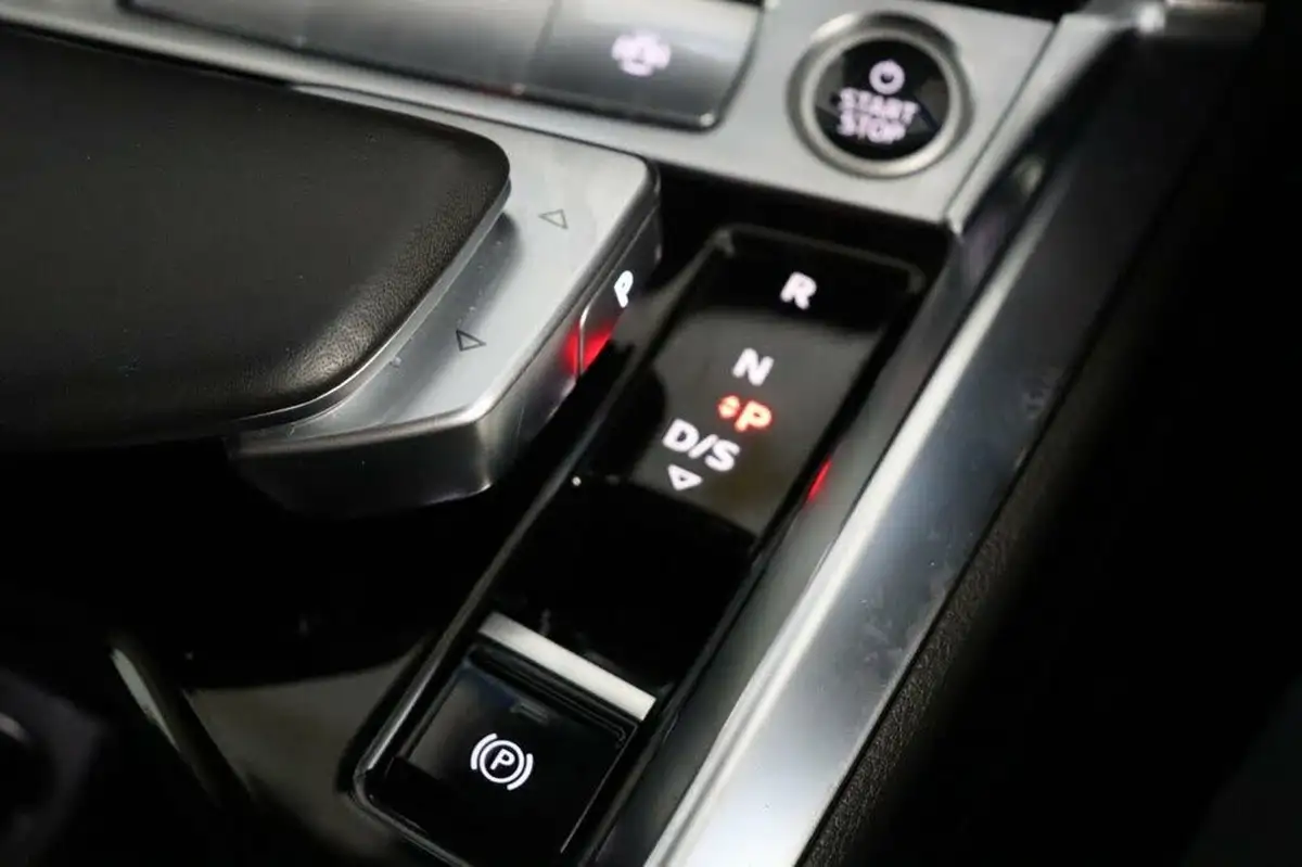 2020-audi-e-tron-55e-s-line-station-wagon-big-31