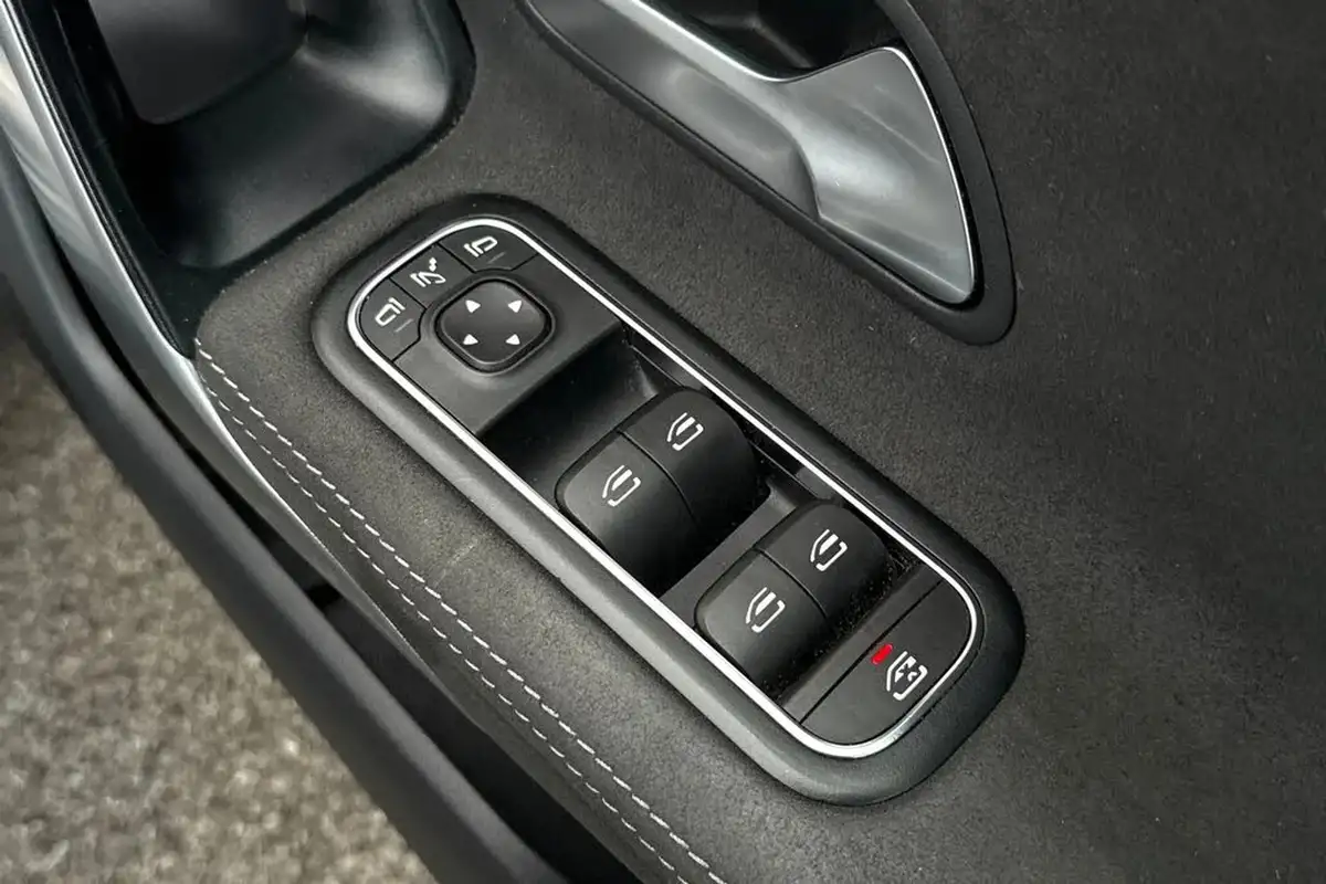 2021-mercedes-benz-a-class-20d-a220d-exclusive-edition-plus-big-17