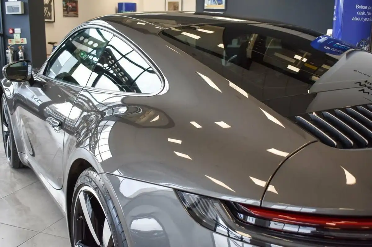 2019-porsche-911-30-carrera-4-coupe-big-43