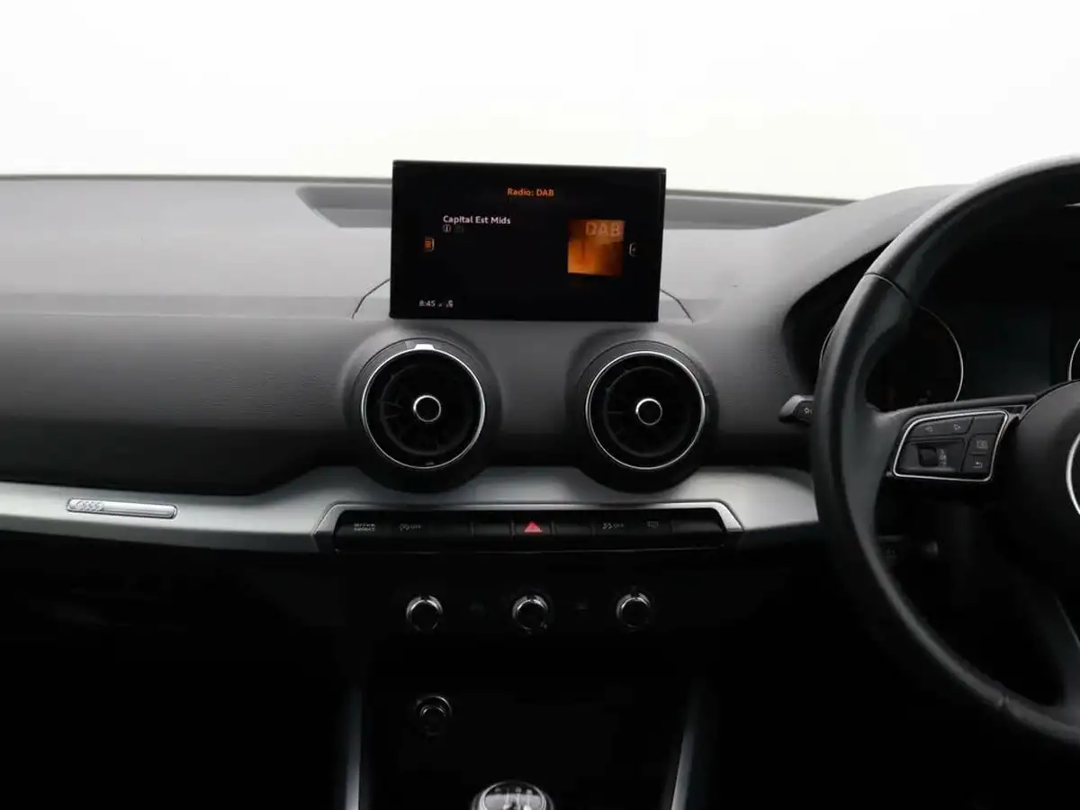 2019-audi-q2-16-30-tdi-sport-big-8