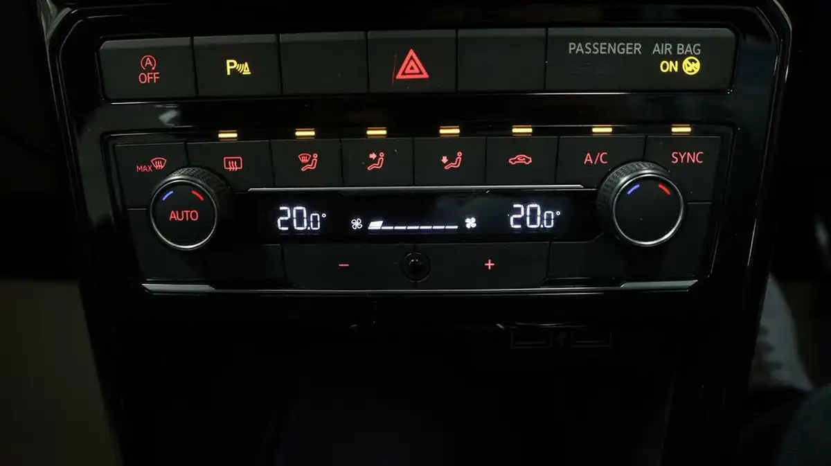 2020-volkswagen-t-cross-10-tsi-r-line-110ps-big-11