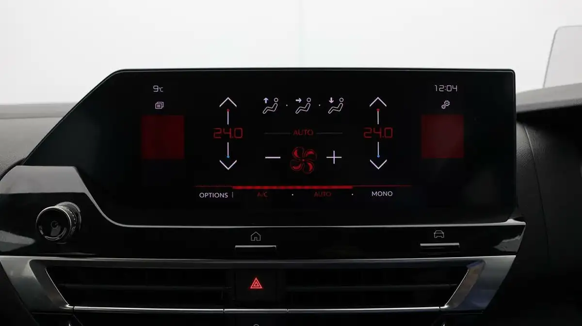 2021-citroen-c4-12-puretech-sense-plus-big-11