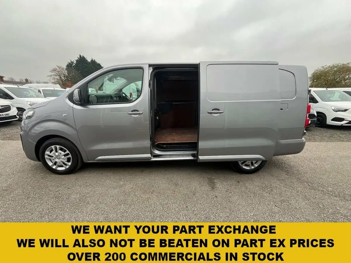 2020-vauxhall-vivaro-15td-2900-l2h1-sportive-big-17