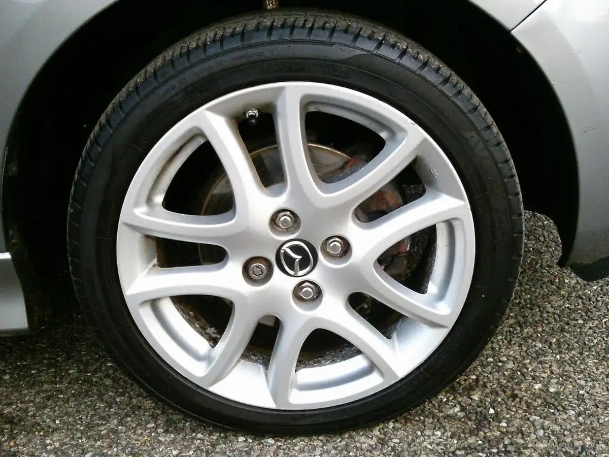 2014-mazda-mazda2-13-tamura-5d-big-21