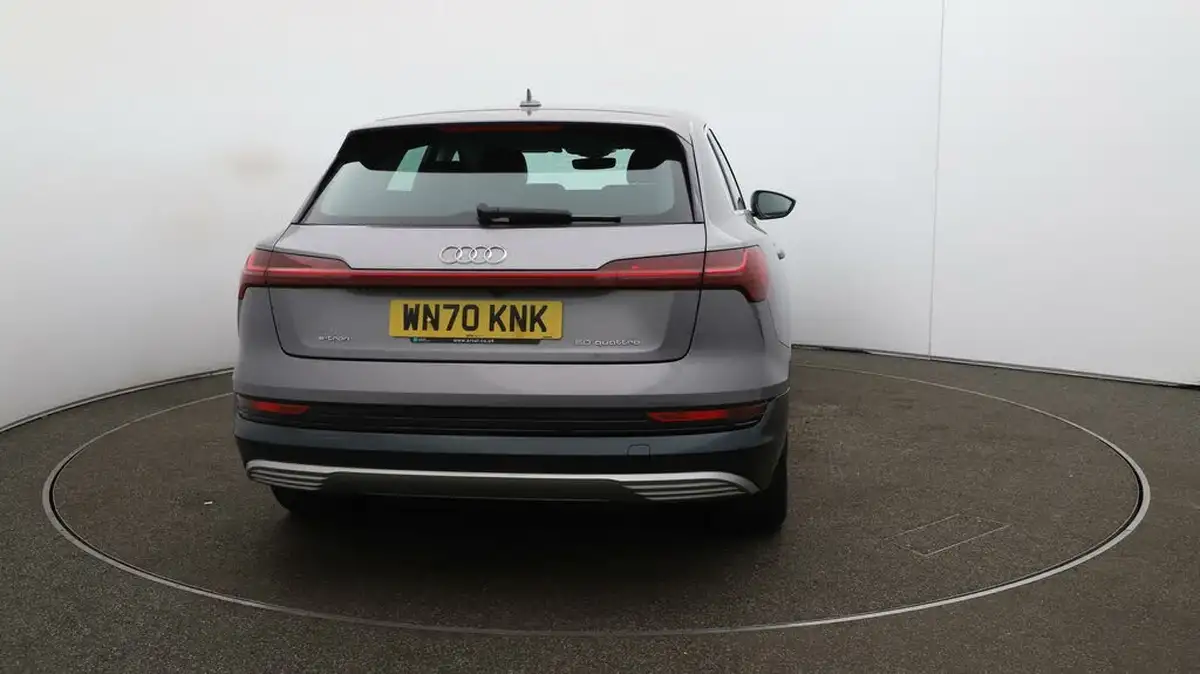 2020-audi-e-tron-50e-sport-big-51