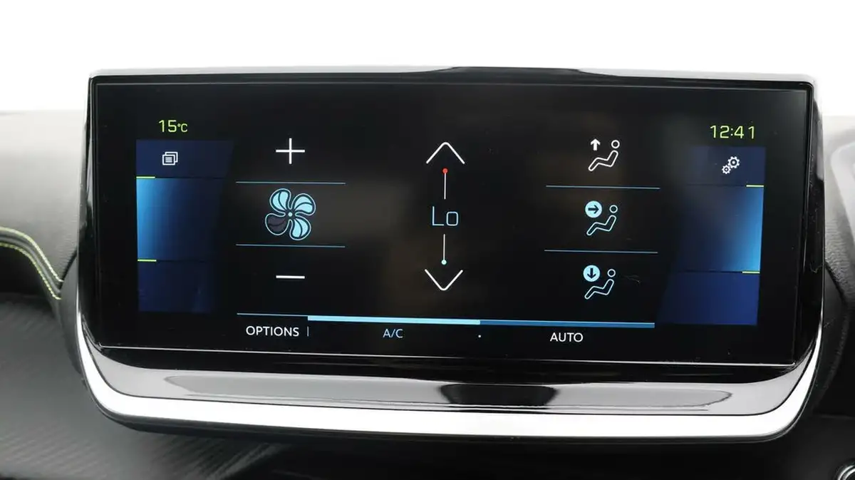 2022-peugeot-2008-suv-e-gt-premium-big-11