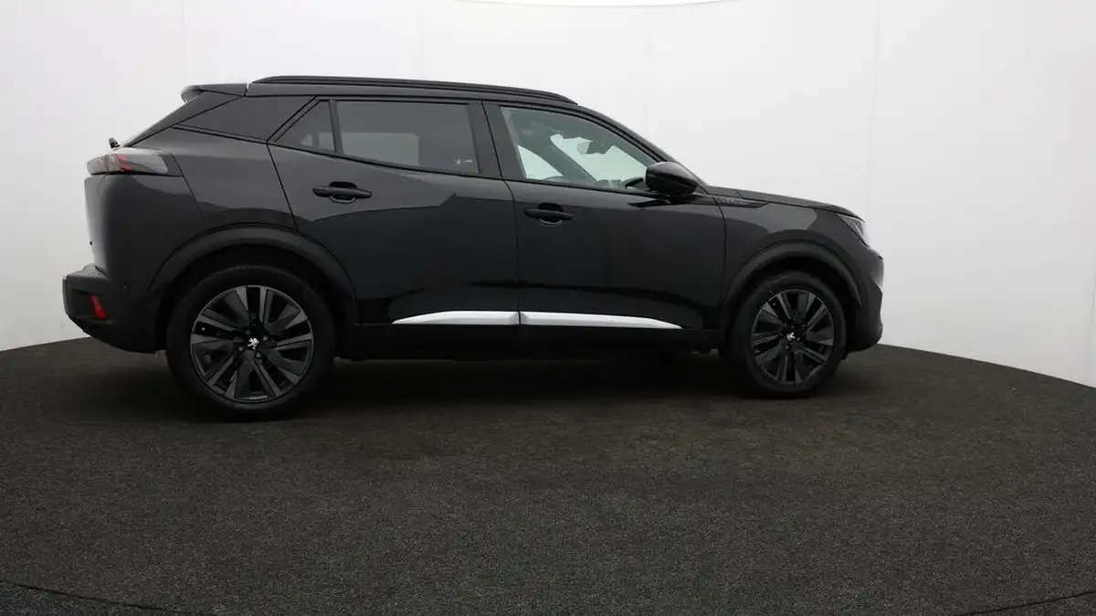 2022-peugeot-2008-suv-e-gt-premium-big-35