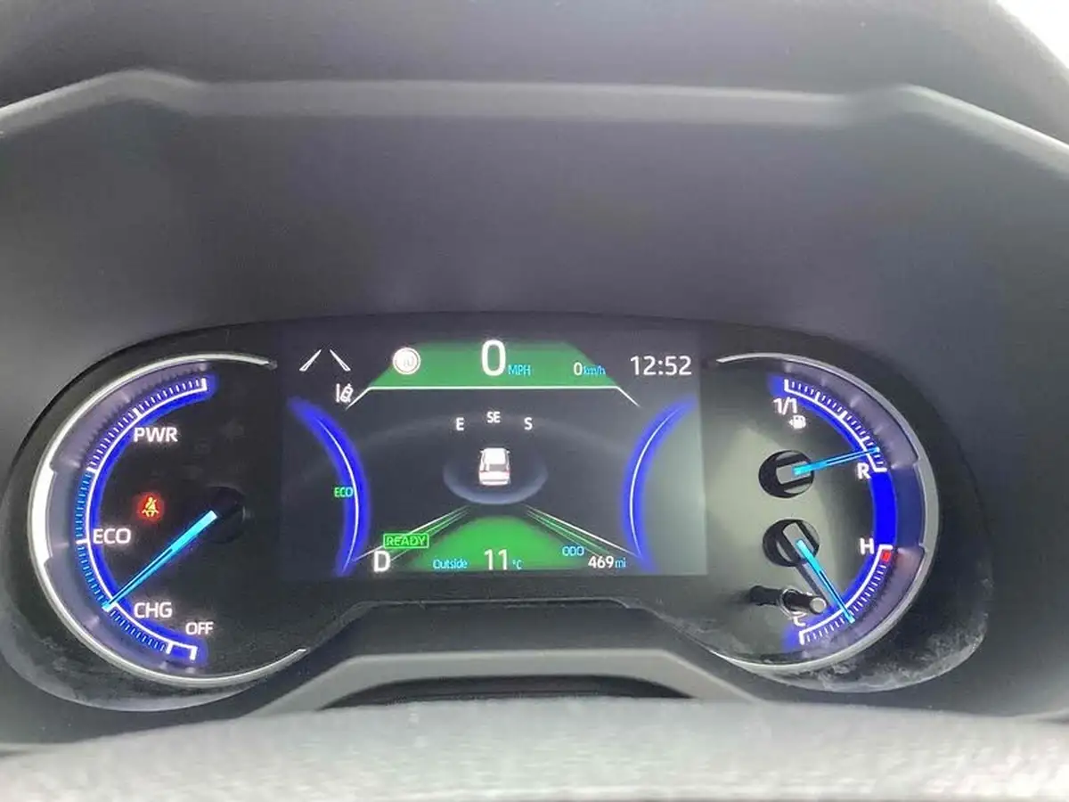 2019-toyota-rav4-25-vvt-i-design-215bhp-big-12