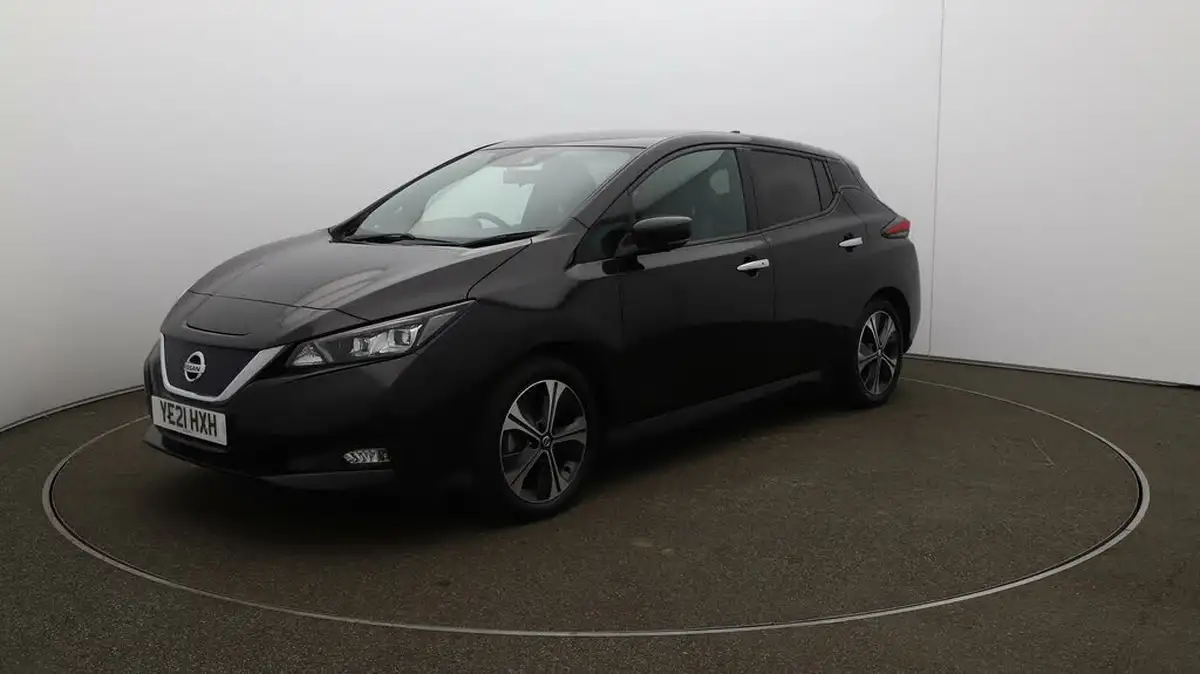 2021-nissan-leaf-e-tekna-big-3