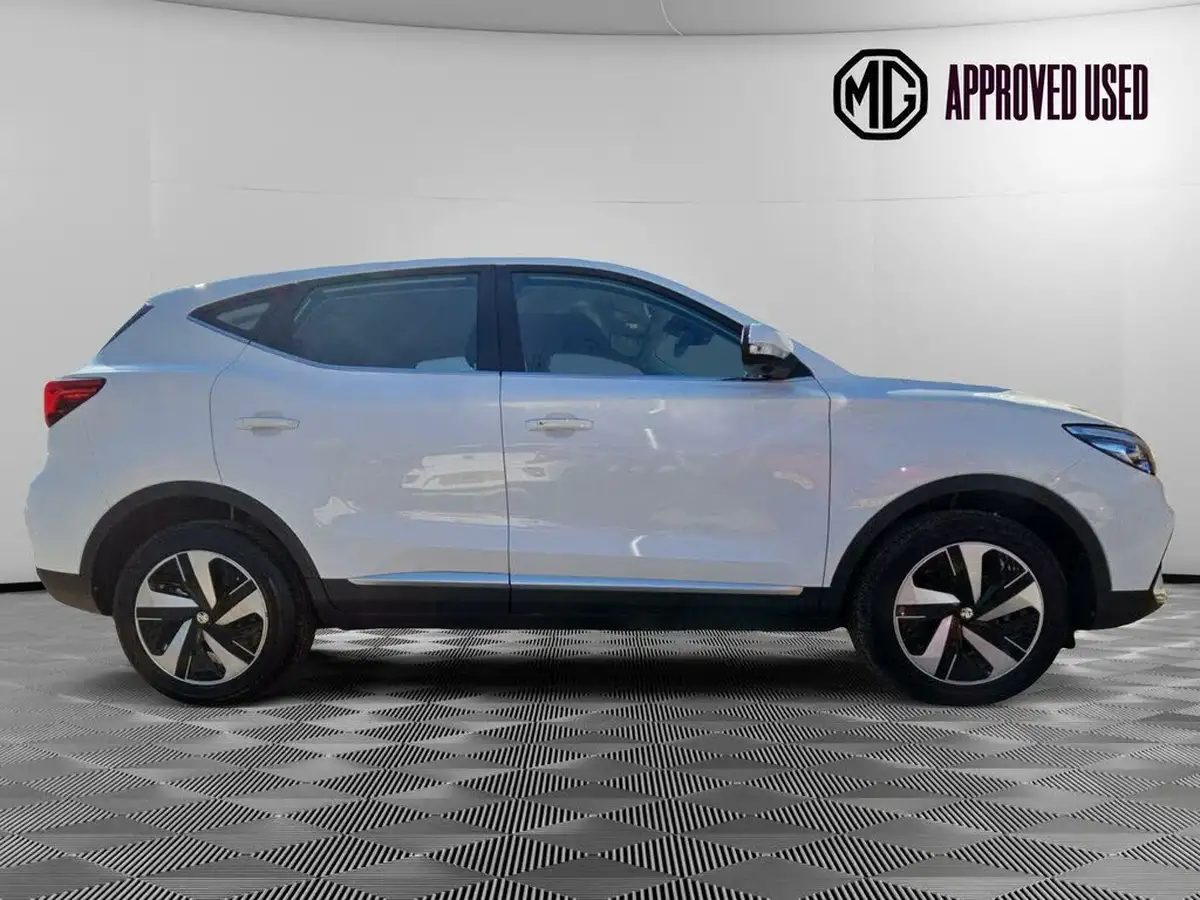 2024-mg-zs-suv-e-se-ev-156ps-long-range-big-6