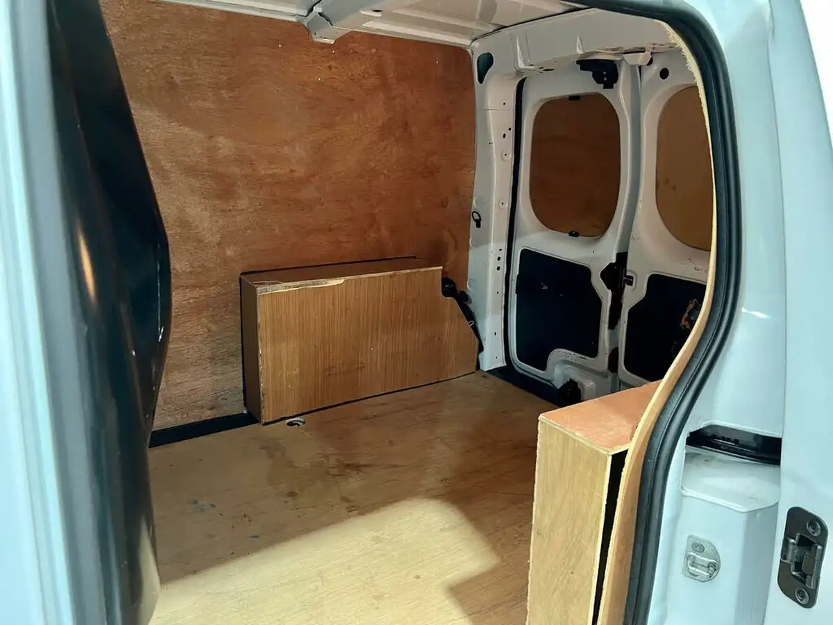 2021-nissan-nv250-15dci-acenta-l1-80bhp-big-27