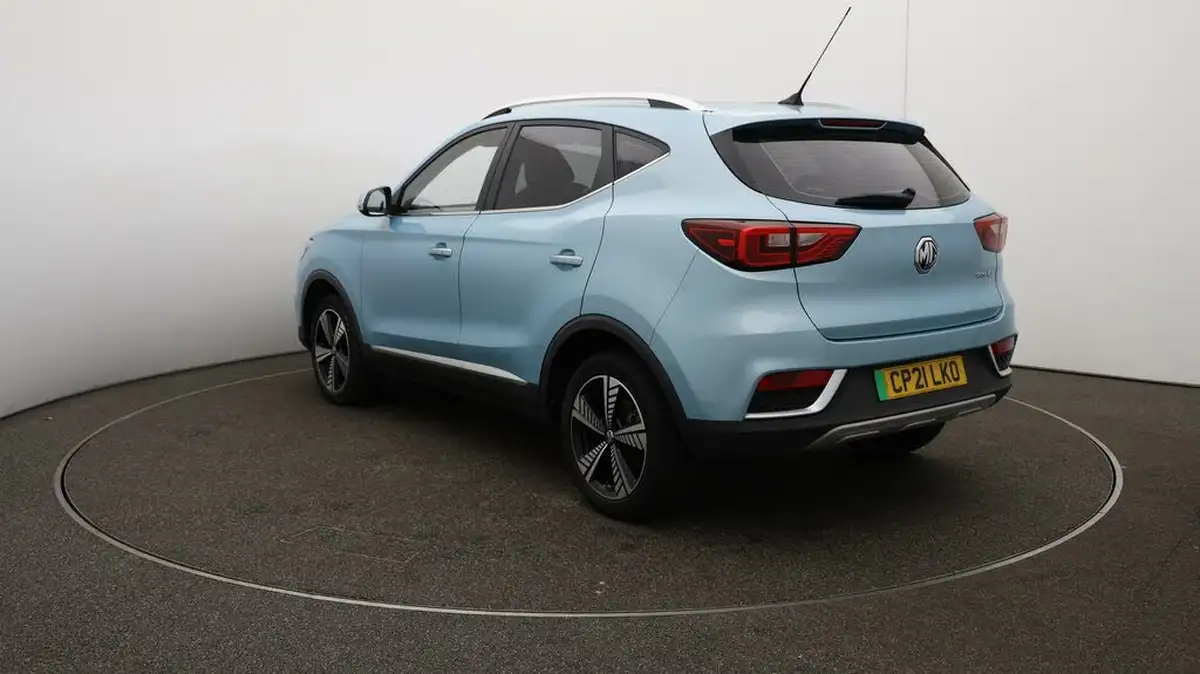 2021-mg-zs-suv-e-exclusive-ev-big-56