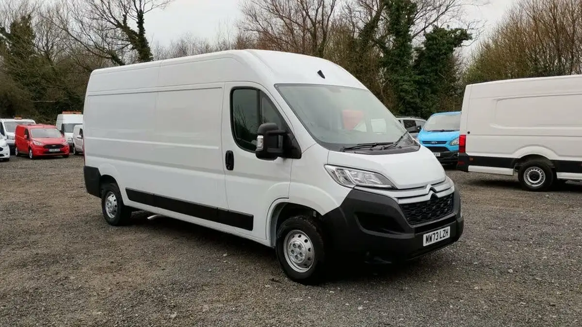2023-citroen-relay-22bluehdi-35-l3h2-enterprise-edition-panel-big-16